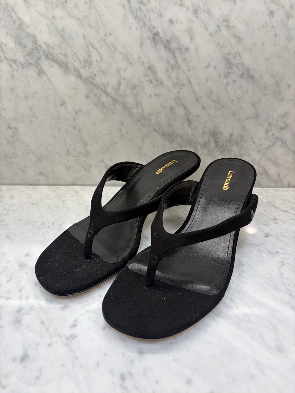 Larroudé Gaia Low black suede thong kitten heel sandals size 9.5